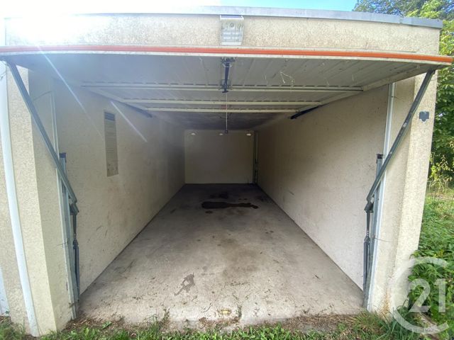 Parking &agrave; louer - 14 m2 - Luxeuil Les Bains - 70 - FRANCHE-COMTE