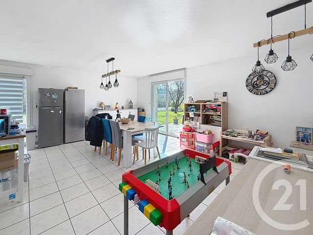 Maison &agrave; louer - 4 pi&egrave;ces - 96,60 m2 - Magny Vernois - 70 - FRANCHE-COMTE