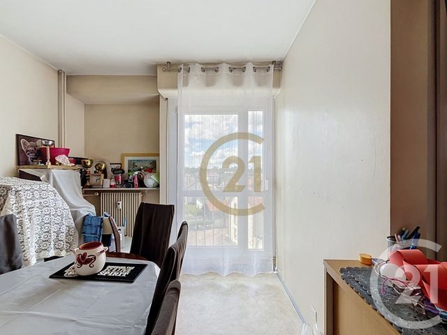 Appartement F5 &agrave; vendre - 5 pi&egrave;ces - 95 m2 - Luxeuil Les Bains - 70 - FRANCHE-COMTE