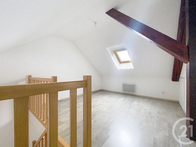 Appartement F2 &agrave; louer - 2 pi&egrave;ces - 33,36 m2 - Lure - 70 - FRANCHE-COMTE