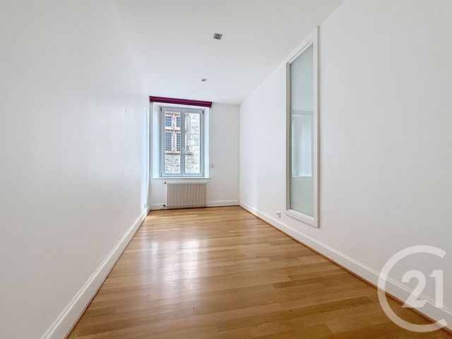 Appartement F3 &agrave; louer - 3 pi&egrave;ces - 57,20 m2 - Luxeuil Les Bains - 70 - FRANCHE-COMTE