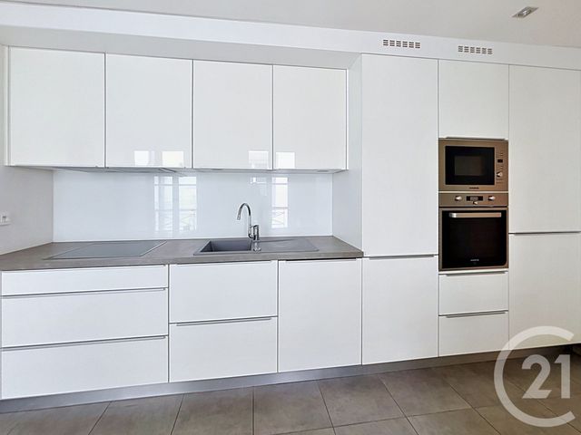 Appartement F3 &agrave; louer - 3 pi&egrave;ces - 57,20 m2 - Luxeuil Les Bains - 70 - FRANCHE-COMTE