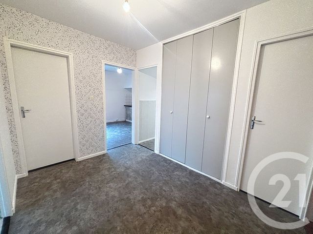 Appartement F3 à louer - 3 pièces - 61 m2 - St Loup Sur Semouse - 70 - FRANCHE-COMTE