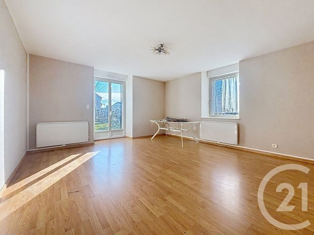 Appartement F4 à louer - 4 pièces - 112 m2 - Fleurey Les Faverney - 70 - FRANCHE-COMTE
