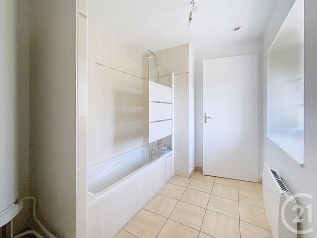Appartement F4 &agrave; louer - 4 pi&egrave;ces - 78,55 m2 - Loulans Verchamp - 70 - FRANCHE-COMTE