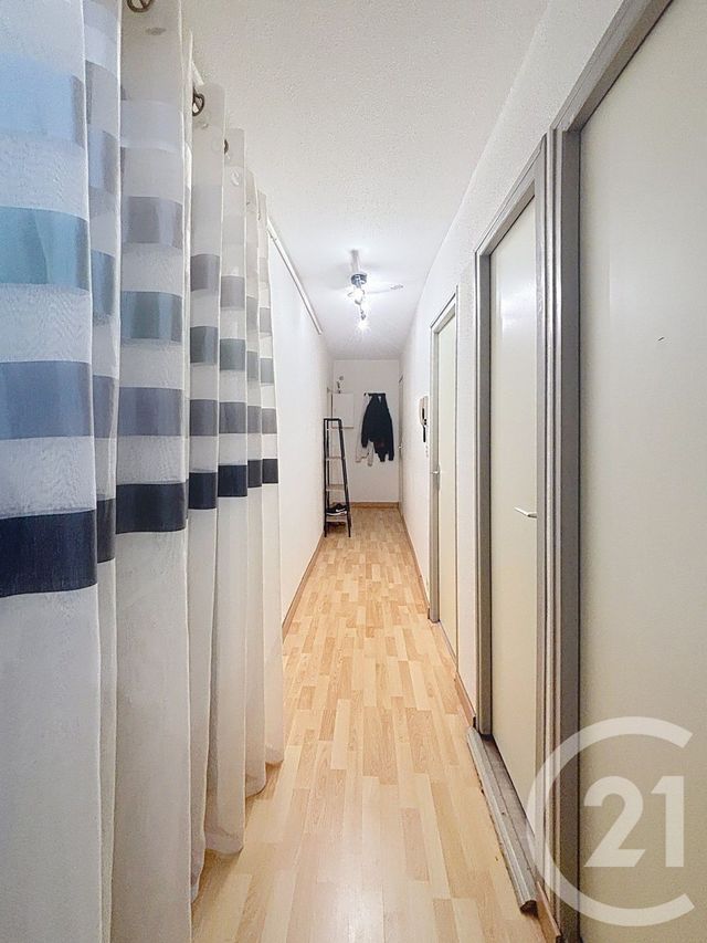 Appartement F3 &agrave; louer - 3 pi&egrave;ces - 57,99 m2 - Vesoul - 70 - FRANCHE-COMTE