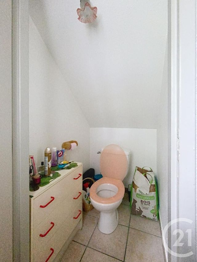 Appartement F3 &agrave; louer - 3 pi&egrave;ces - 66,65 m2 - Loulans Verchamp - 70 - FRANCHE-COMTE