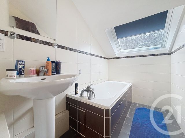 Maison &agrave; louer - 4 pi&egrave;ces - 65,05 m2 - Montcey - 70 - FRANCHE-COMTE