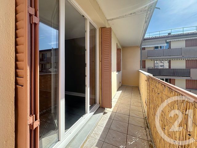 Appartement F3 &agrave; louer - 3 pi&egrave;ces - 59,85 m2 - Vesoul - 70 - FRANCHE-COMTE