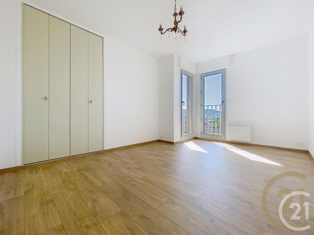 Appartement F4 &agrave; louer - 4 pi&egrave;ces - 89,02 m2 - Vesoul - 70 - FRANCHE-COMTE