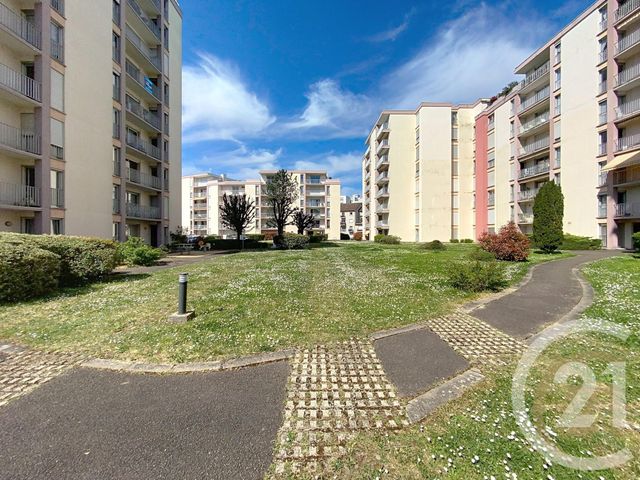Appartement F4 &agrave; louer - 4 pi&egrave;ces - 89,02 m2 - Vesoul - 70 - FRANCHE-COMTE