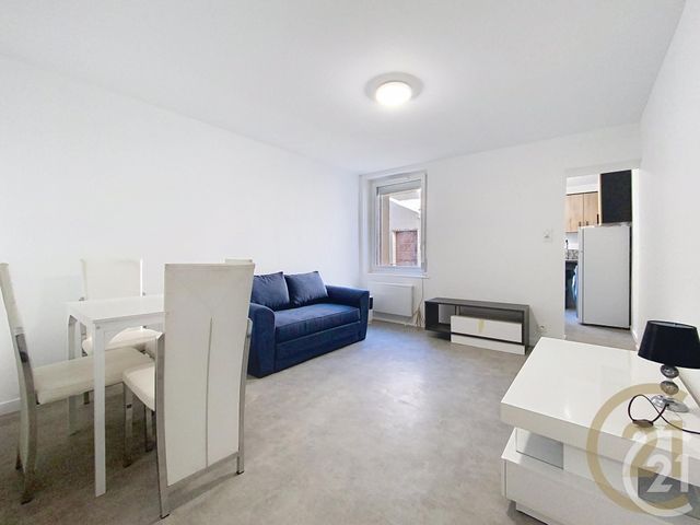 Appartement F2 &agrave; louer - 2 pi&egrave;ces - 29,45 m2 - Vesoul - 70 - FRANCHE-COMTE