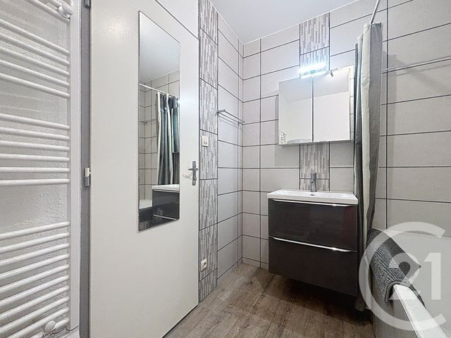 Appartement F2 &agrave; louer - 2 pi&egrave;ces - 32,25 m2 - Vesoul - 70 - FRANCHE-COMTE