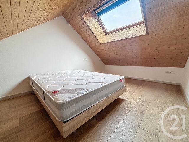Appartement F5 &agrave; louer - 5 pi&egrave;ces - 88,99 m2 - Vesoul - 70 - FRANCHE-COMTE