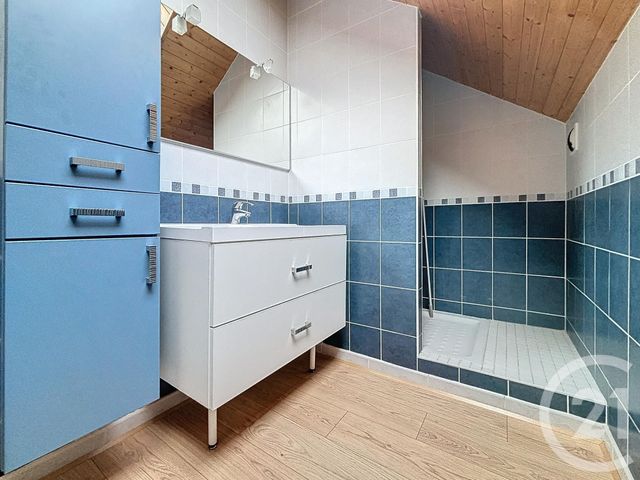 Appartement F5 &agrave; louer - 5 pi&egrave;ces - 88,99 m2 - Vesoul - 70 - FRANCHE-COMTE
