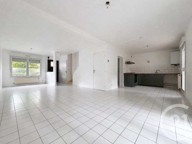 Maison &agrave; louer - 4 pi&egrave;ces - 86,64 m2 - Vesoul - 70 - FRANCHE-COMTE