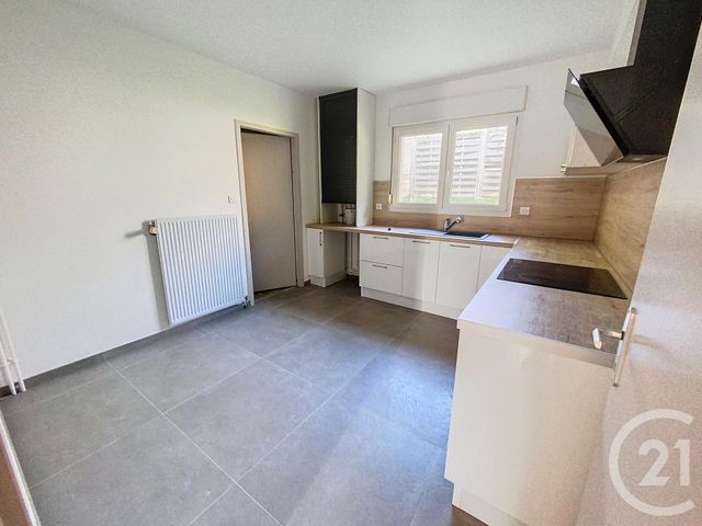 Maison &agrave; louer - 4 pi&egrave;ces - 90 m2 - Vesoul - 70 - FRANCHE-COMTE